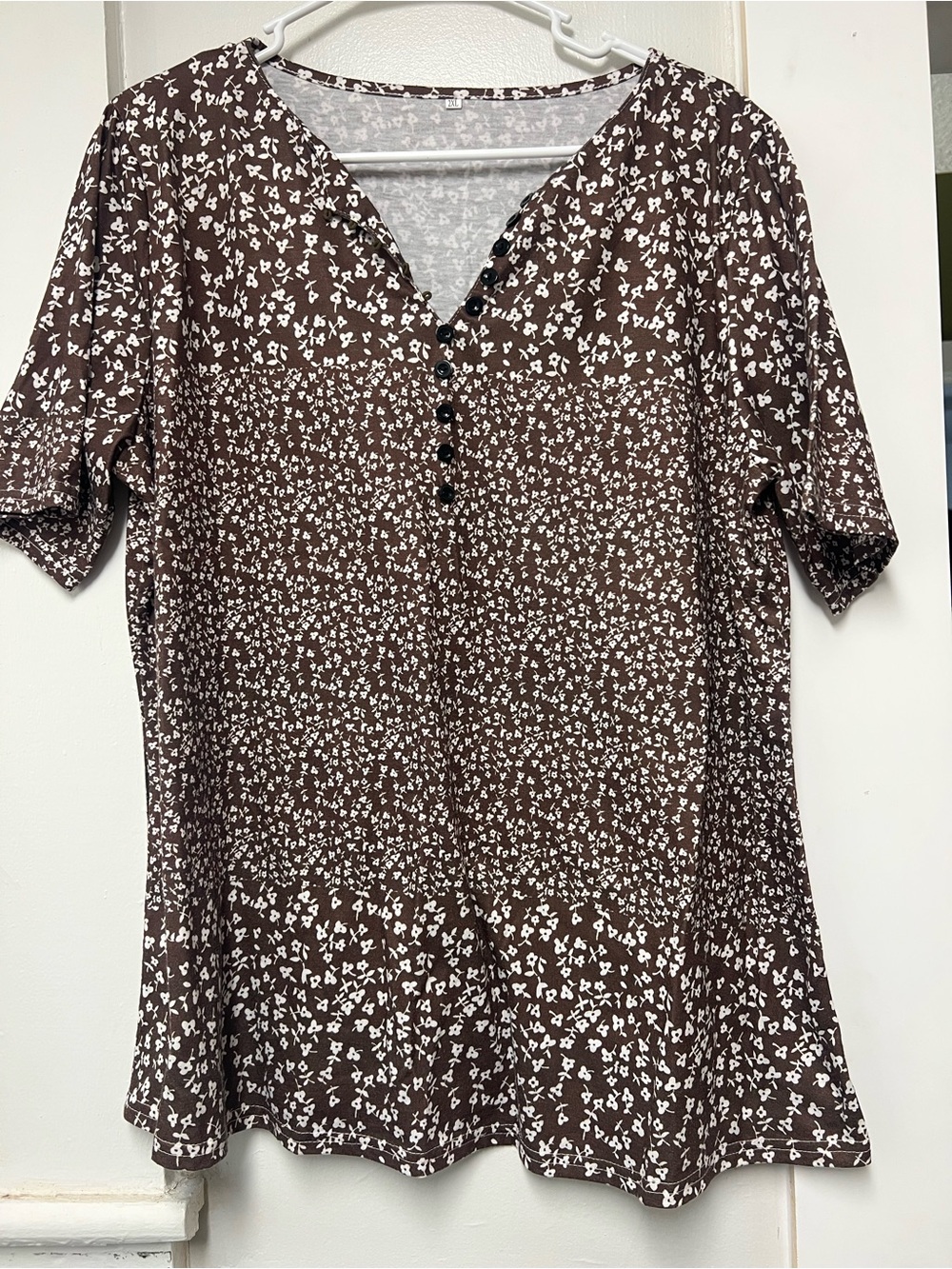 Women’s Brown Floral V-Neck Button Front Top